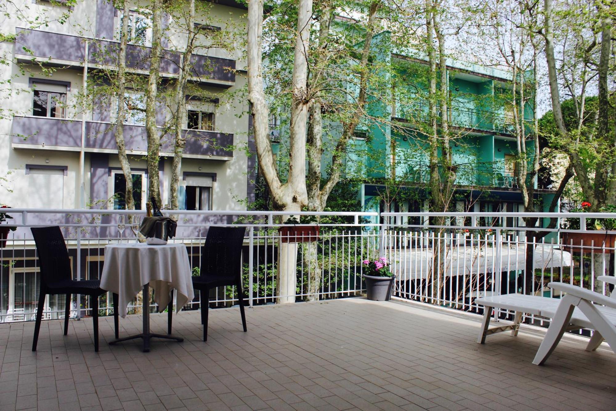 Blue Hotel Cesenatico Exterior foto
